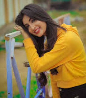 Profile picture of Isha Sharma