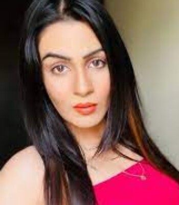 Profile picture of Yamini MALHOTRA