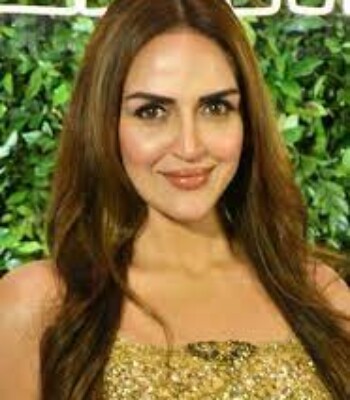 Profile picture of ESHA DEOL