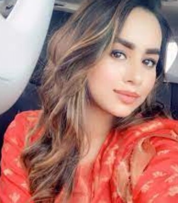 Profile picture of SUNANDA SHARMA