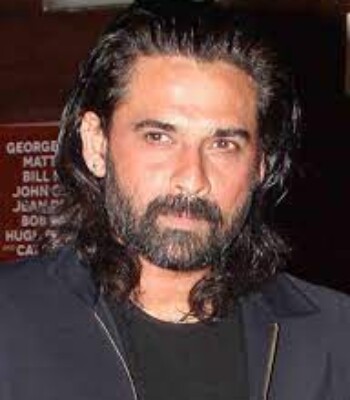 Profile picture of MUKUL DEV